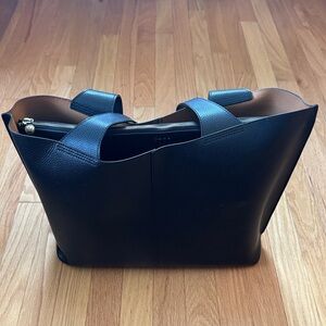 HOBO Large Vida Tote